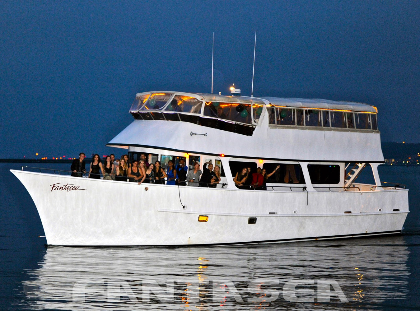 Yacht Fantasea Charters Offers Two San Diego Fun Boats for Parties